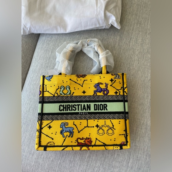 Dior SMALL DIOR BOOK TOTE, Yellow Multicolor Dior Pixel Zodiac Embroidery. NWT - Picture 4 of 7
